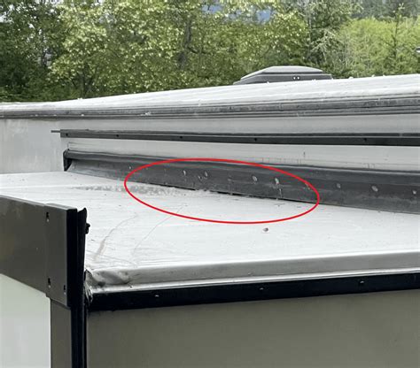 slide out leaking at bottom corner|Imagine 2800BH Slide Out Leaks at Bottom Corner